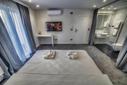 Forty Two Rooms Загреб Экстерьер фото