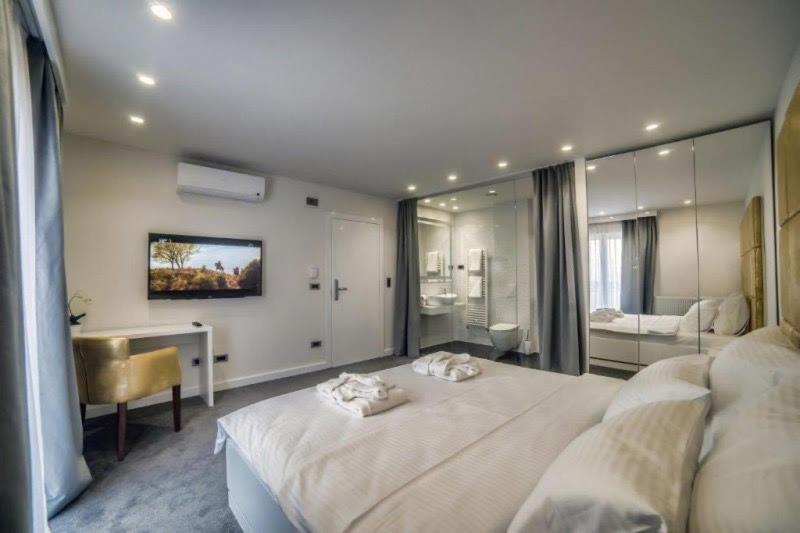Forty Two Rooms Загреб Экстерьер фото